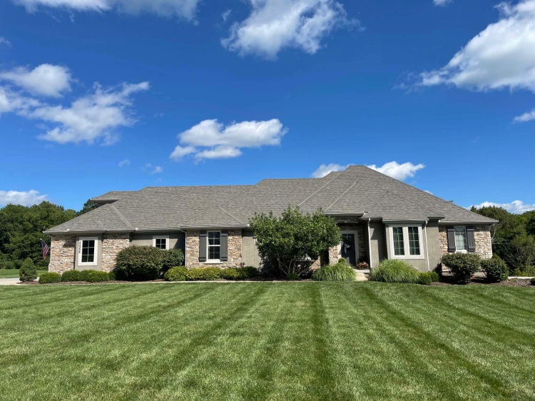 Malarkey Vista Class 4 shingles installed by Buck Roofing for a home