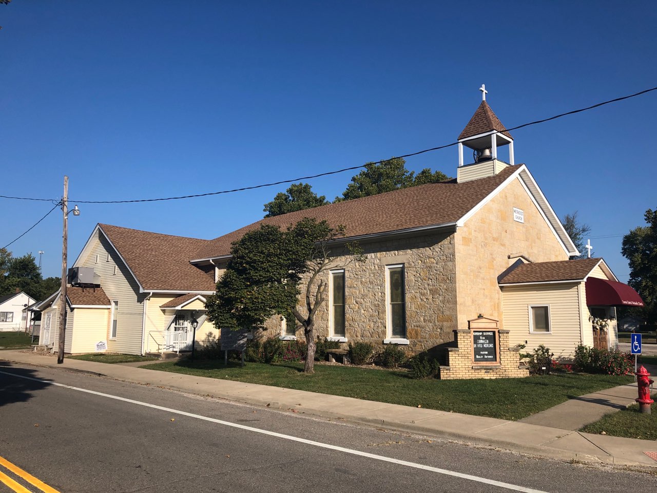 Buck Roofing adds new GAF Timberline HDZ shingles in Shakewood for a church