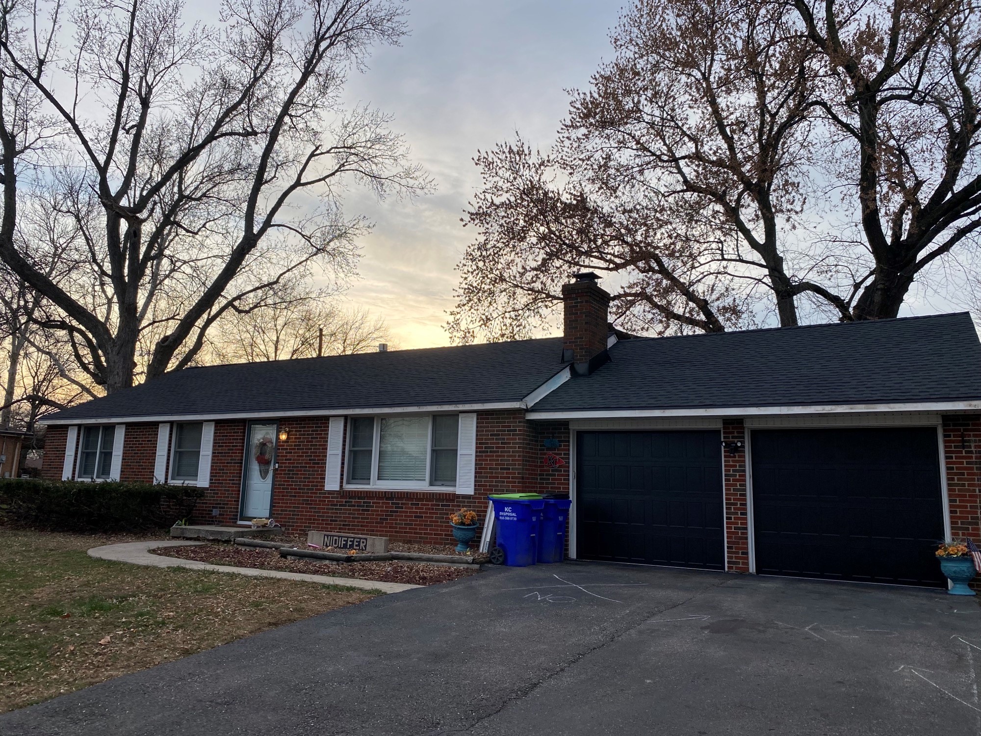 Buck Roofing added new Timberline shingles to a brick house in Kansas City